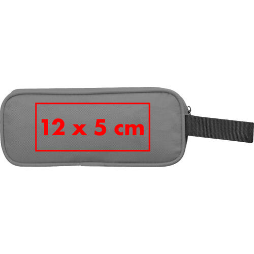 Trousse grise en RPET avec fermeture éclair et boucle de transport.