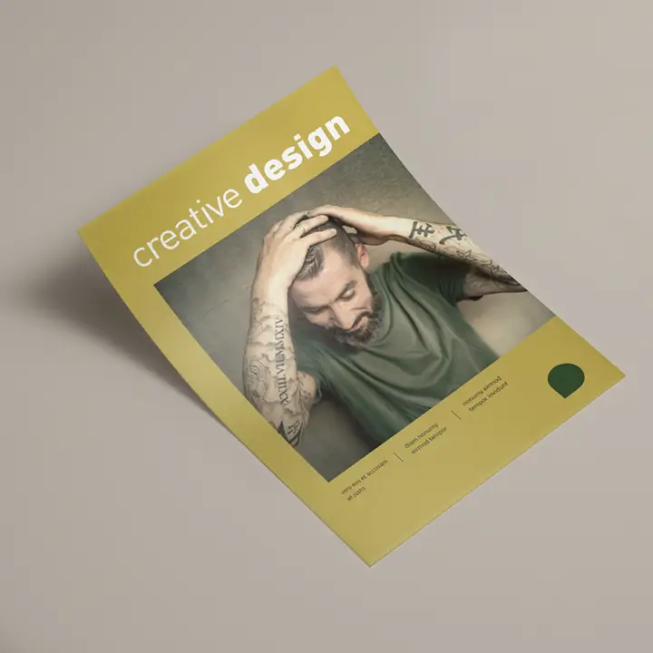Image Un flyer raffin� au design dor� et � la finition discr�te, l�g�rement brillante, refl�te la lumi�re et chatoie subtilement.